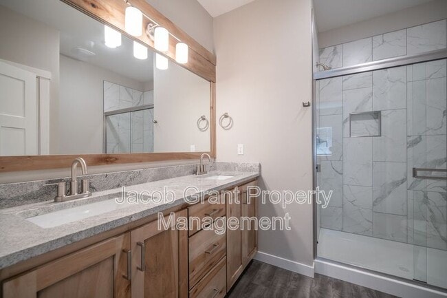 Foto del edificio - 1925 Jennie Lee Dr