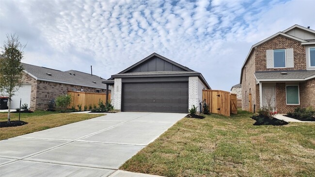 Building Photo - 16723 Old Wagon Wy