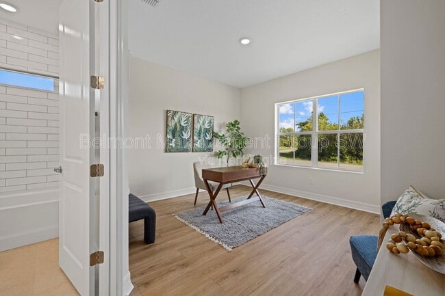 Building Photo - 1301 Preston St