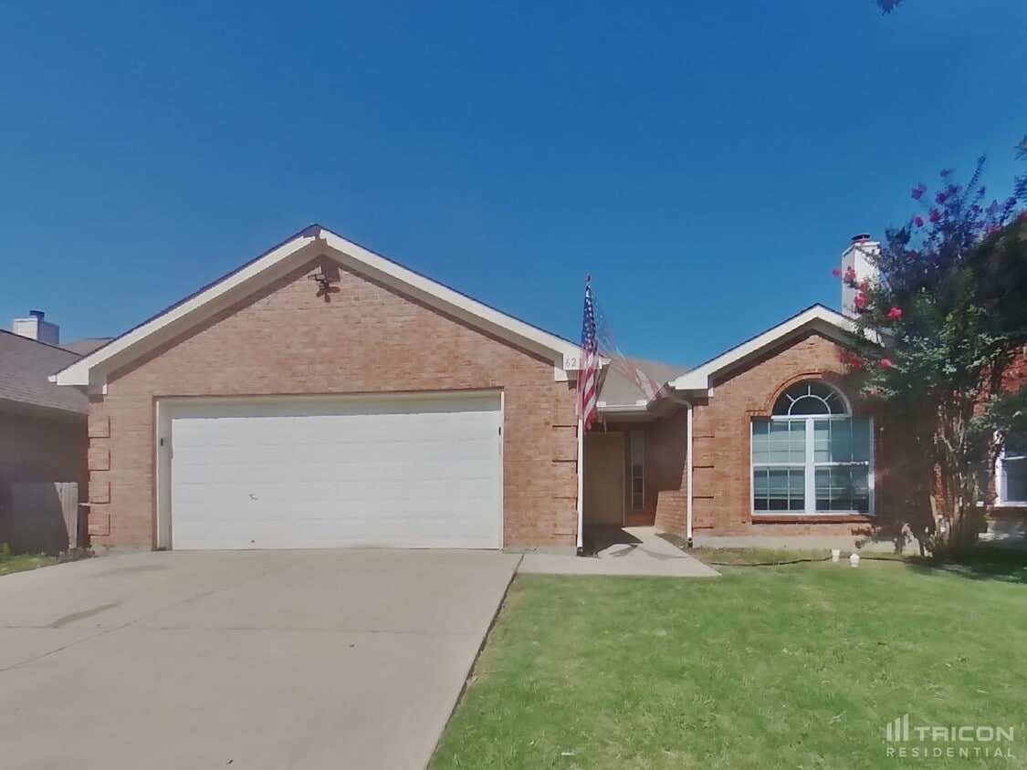 621 Babbling Brook Drive Saginaw TX House Rental in Saginaw, TX