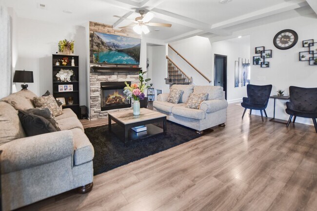 Foto del edificio - Pet Friendly Four Bedroom!