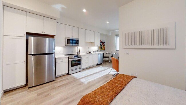 Building Photo - Modern Studio in the Heart of Old Town Torrance!