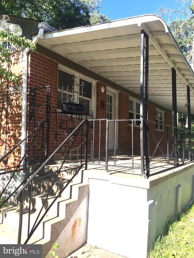 Primary Photo - 10607 Tenbrook Dr