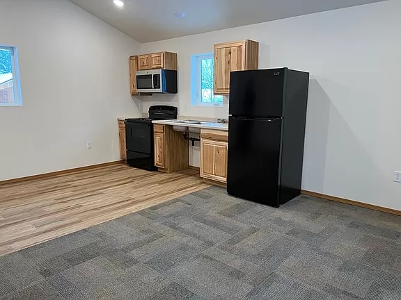 Building Photo - Beautiful Home