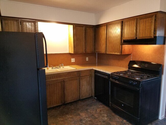 Kitchen pic 1 - 410 60th St SE