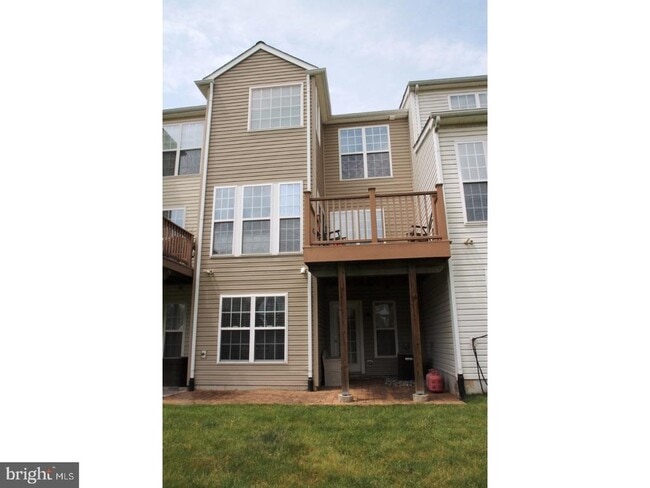 Building Photo - 157 Hudson Dr