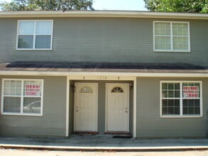 Building Photo - 1203 Baytree Rd