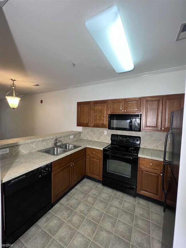 Building Photo - 1 br, 1 bath House - 2610 Oldgate Dr Apt 105