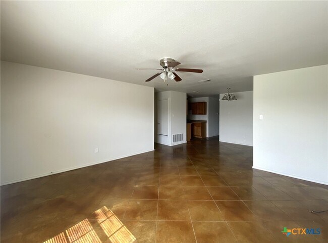 Foto del edificio - 6408 Temora Loop