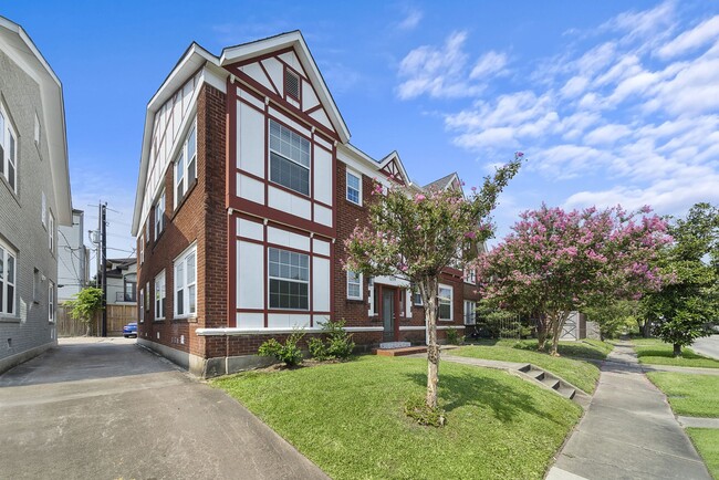 Foto del edificio - 1219 W Gray St