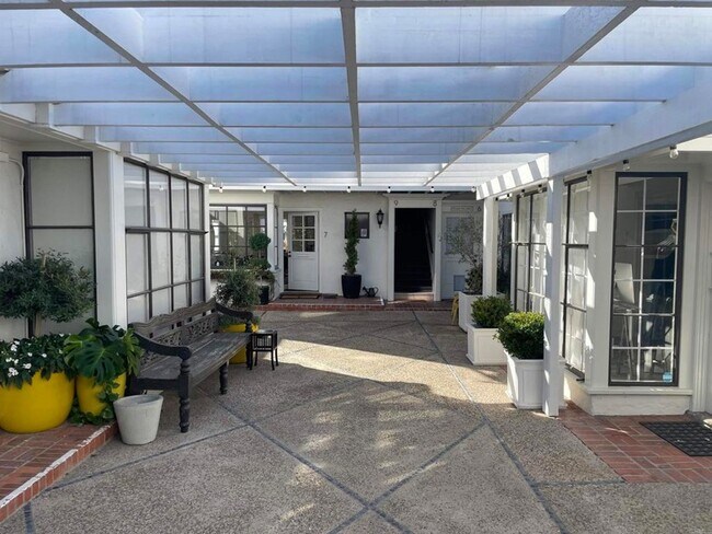 Foto del edificio - 6012 Paseo Delicias