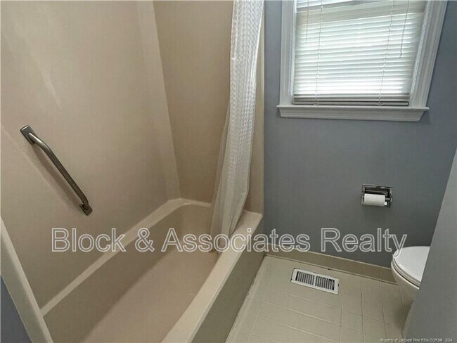 Building Photo - 673 Georgetown Cir