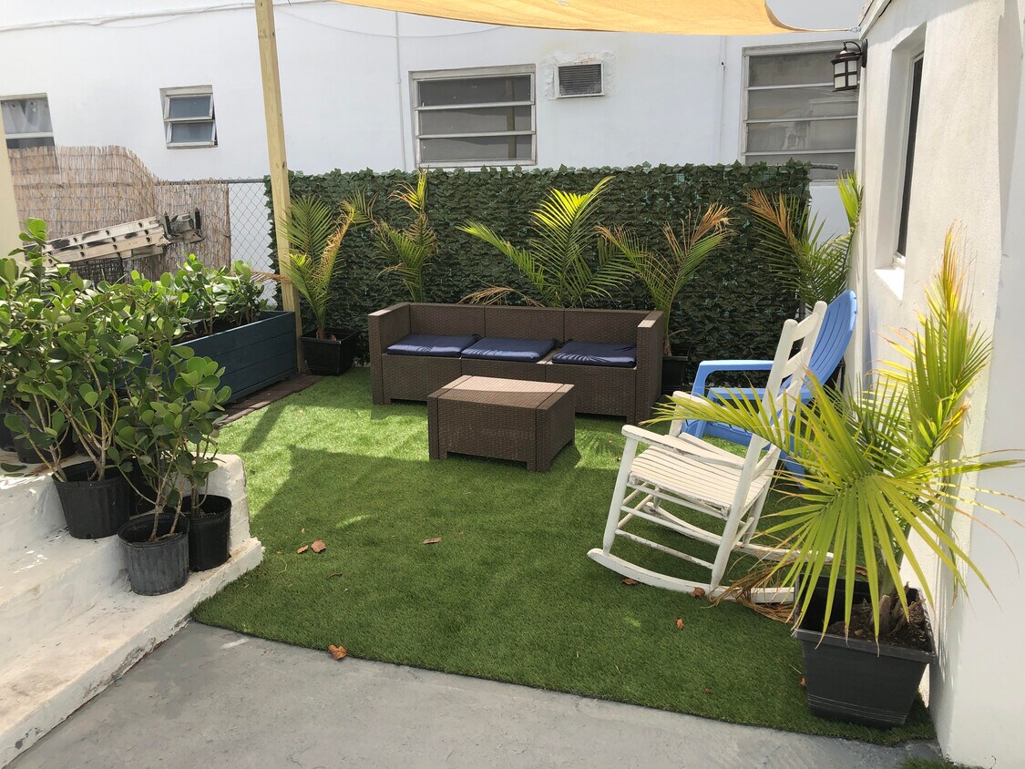 Foto principal - 1337 NW 4th St