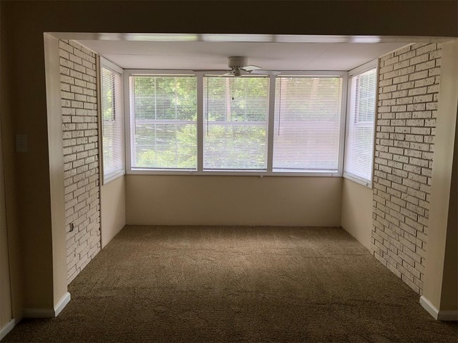 Building Photo - 204 Jackson St