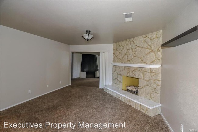 Foto del edificio - 4 br, 3 bath House - 1610 Evette Court