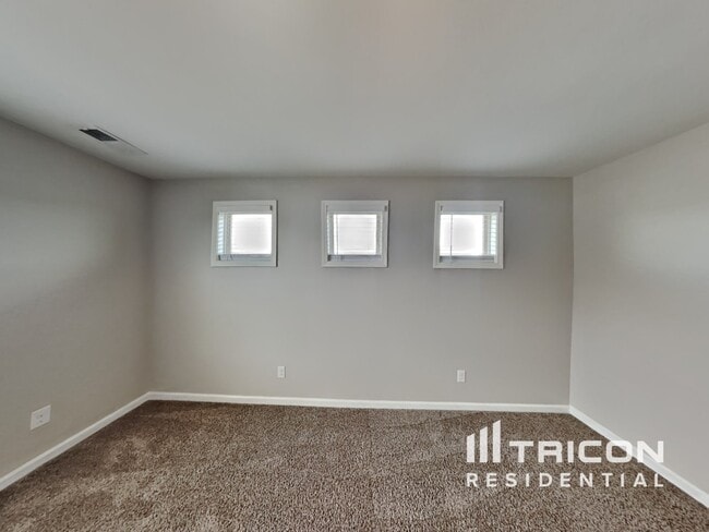Building Photo - 306 Imperial Ct