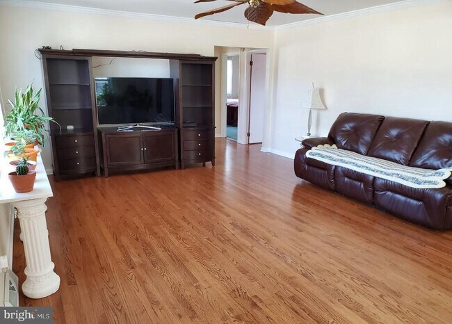 Foto del edificio - 4 Albertson Blvd