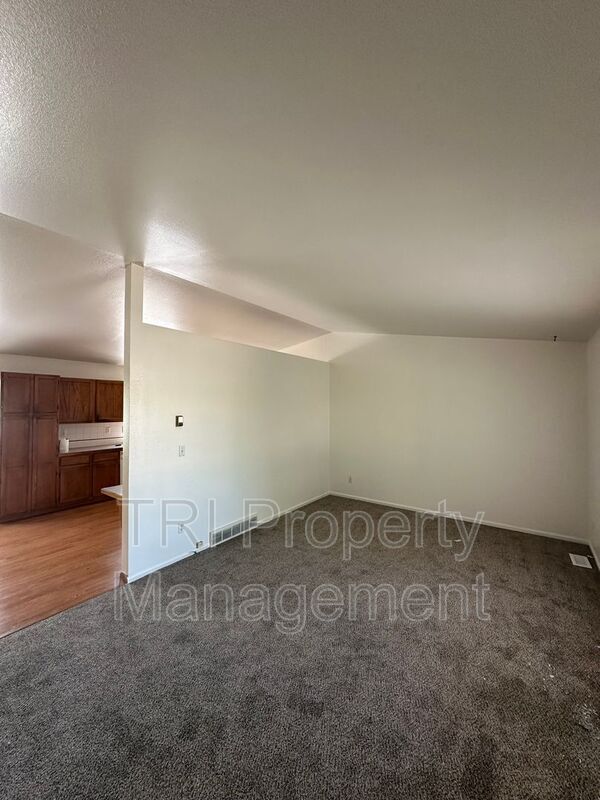 Building Photo - 314 N 49th Ave Ct