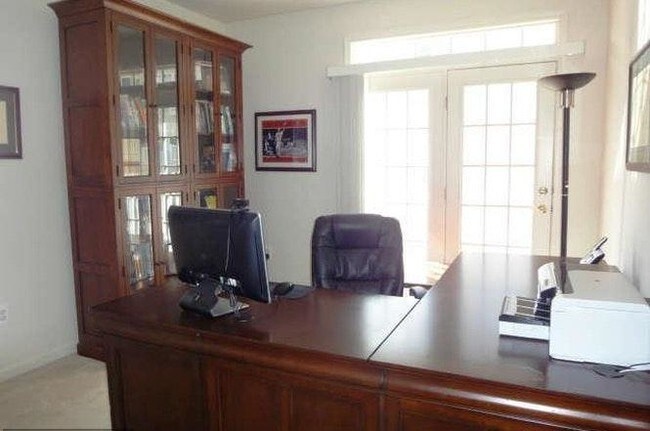 Foto del edificio - 7244 Elkridge Crossing WAY
