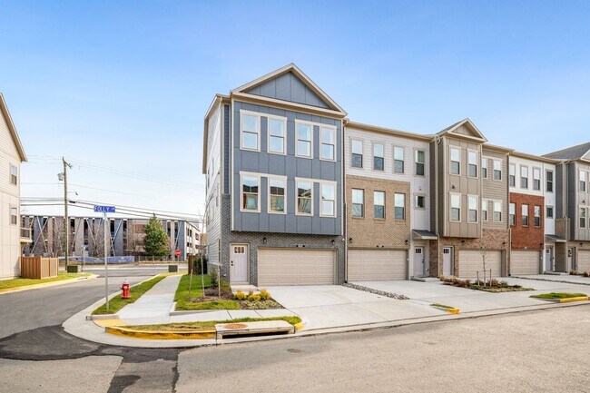 Foto del edificio - Brand New Home in Great Alexandria Location