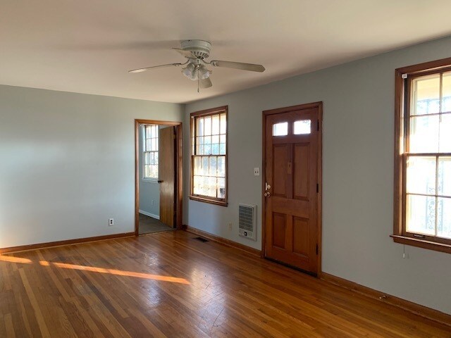 Building Photo - 4109 N Memorial Pkwy