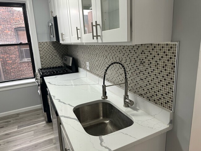 Foto del edificio - 429 Fairmount Ave