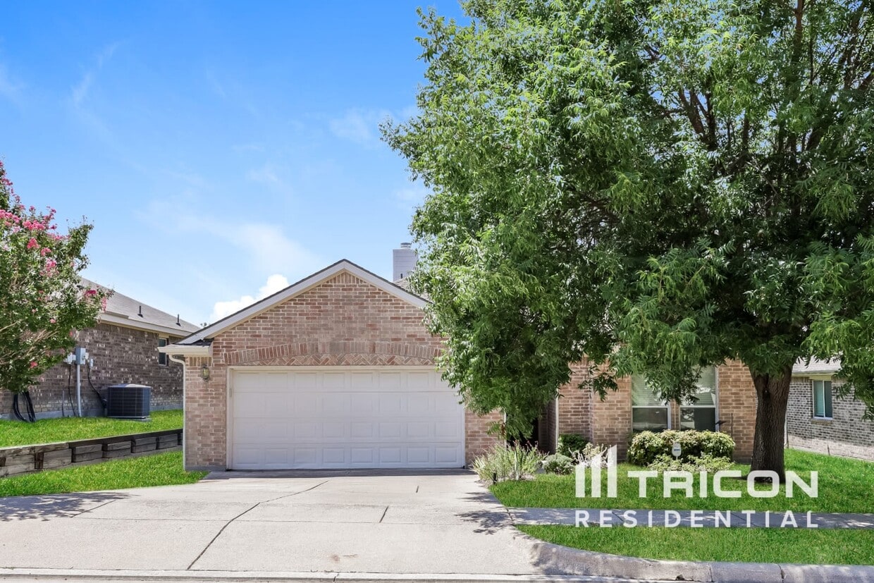 Primary Photo - 6609 Chalk River Dr
