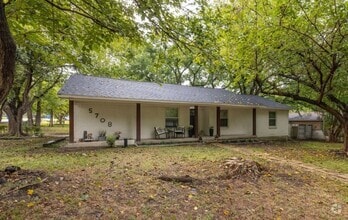 Building Photo - 5708 Flamingo Ct