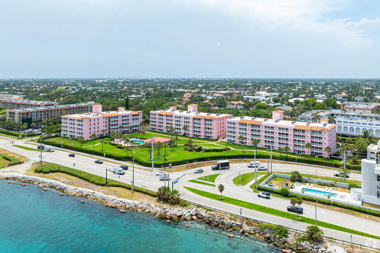 Aerial Photo - Newth Gardens