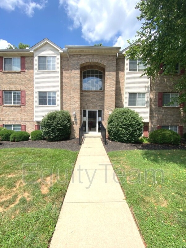 Primary Photo - 4480 Mayhew Ave