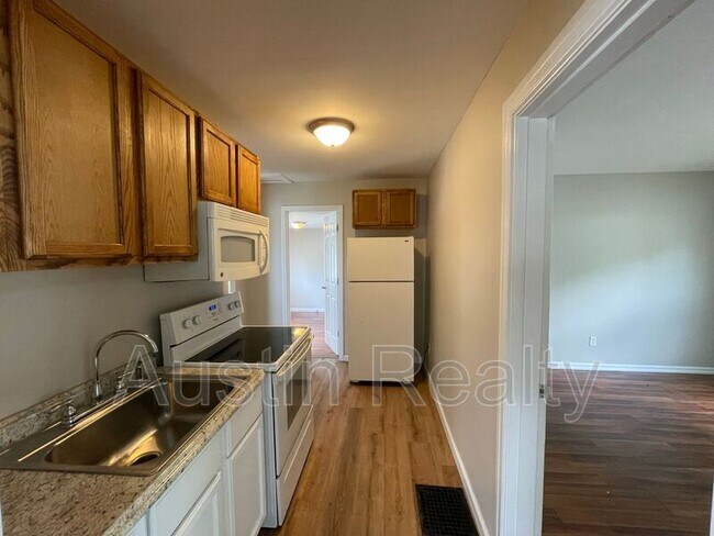 Foto del edificio - 1551 N Hanley Rd
