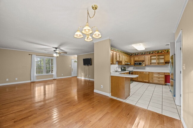 Foto del edificio - 73 Waters Rd