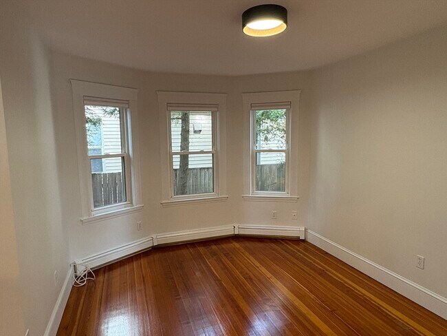 Foto del edificio - 274 Concord Ave