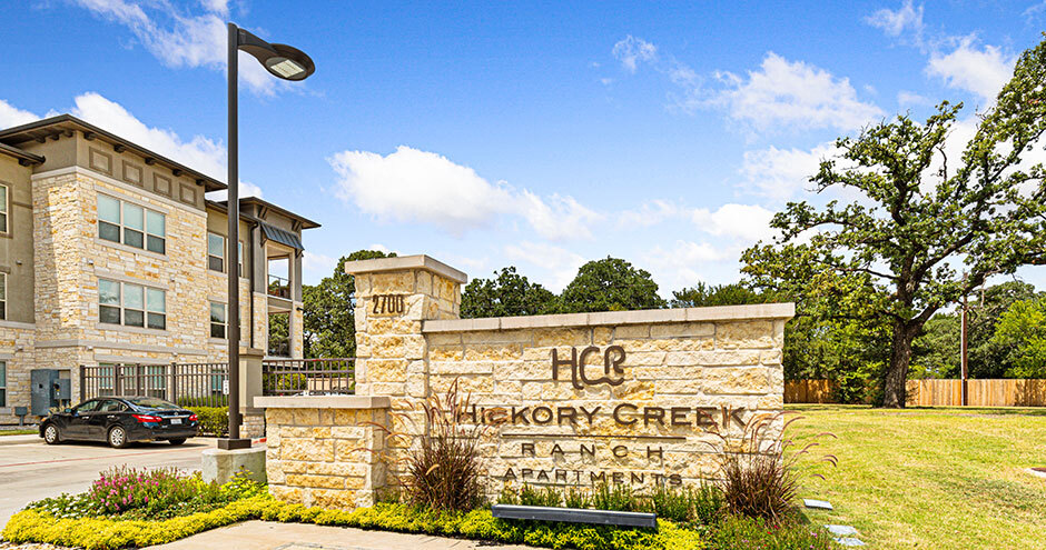 Foto principal - Hickory Creek Ranch Apartments