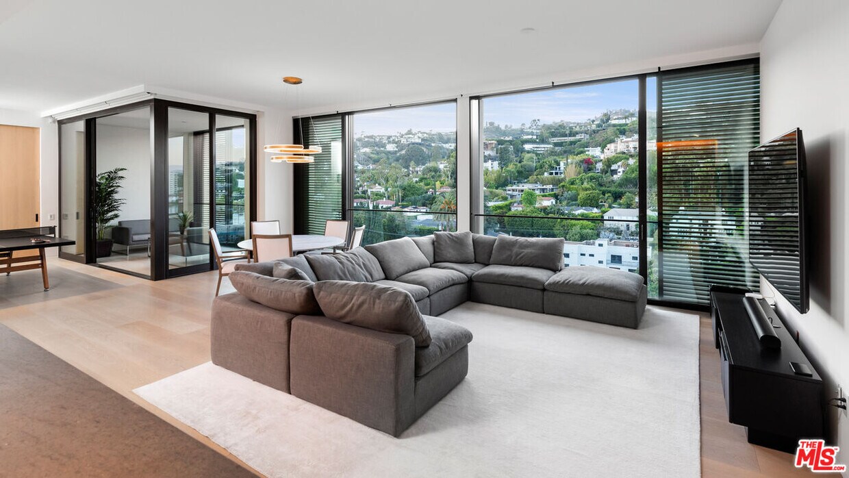 9040 Sunset Blvd Unit 1102, West Hollywood, CA 90069 Room for Rent in