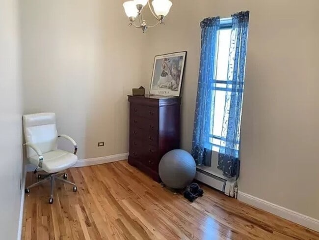 Building Photo - Sturnning 2 Bedroom Condo in Brooklyn