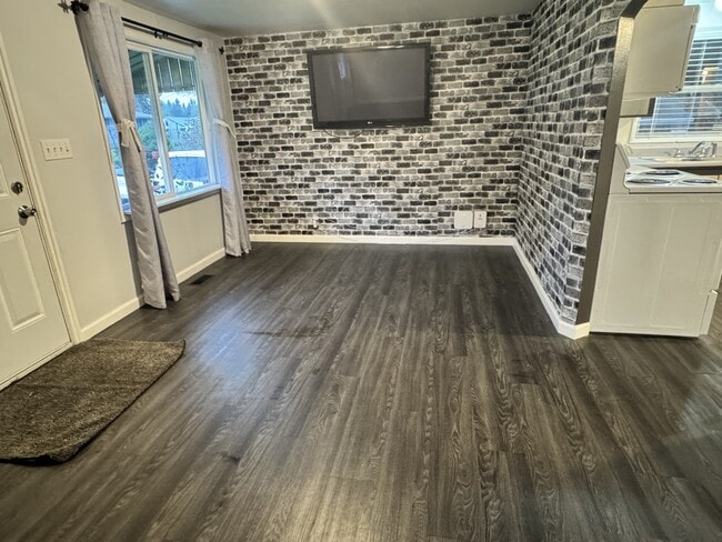 Foto del edificio - 912 SW 118th St