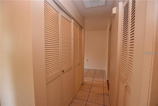 Foto del edificio - 7604 Chase Rd