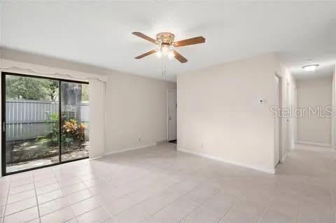 Foto del edificio - 8608 Lake Isle Dr