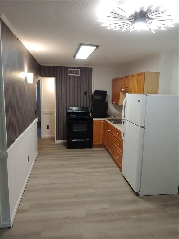 Foto del edificio - 1450 Shadowbrook Dr