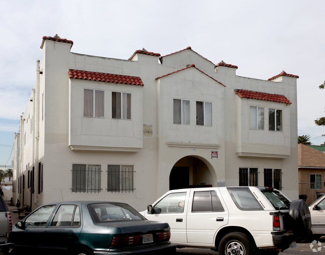 Primary Photo - 735 Lime Ave