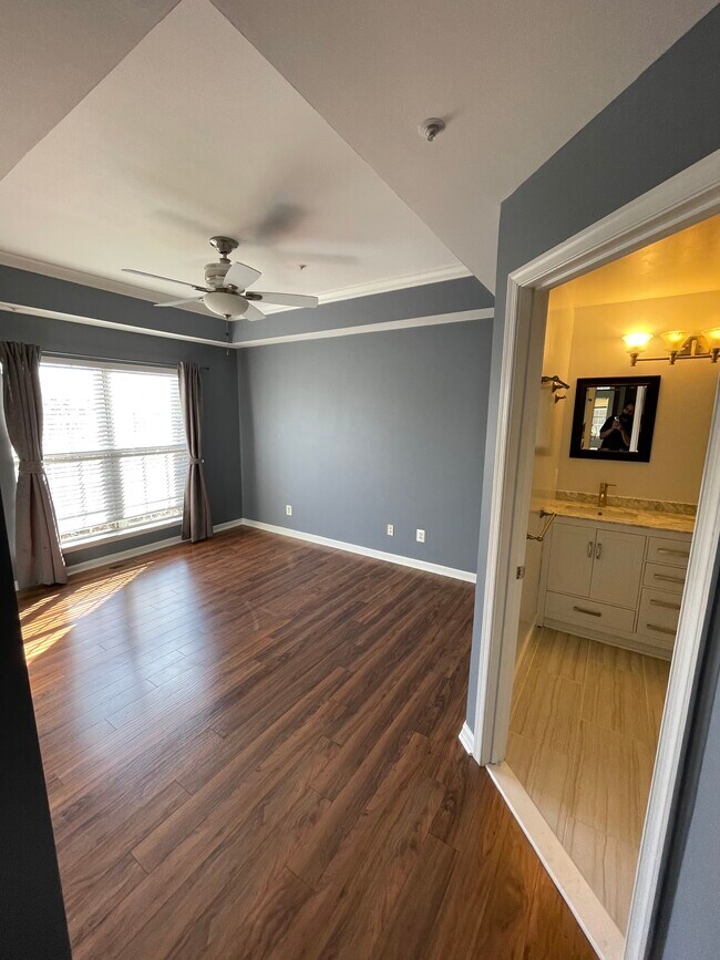 Building Photo - 4105 Lexington Ct