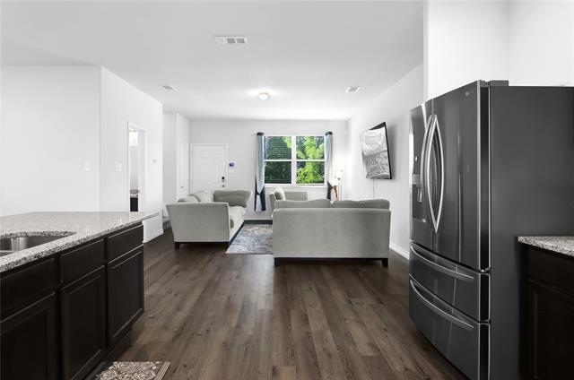 Foto del edificio - 5636 Shore Point Trl