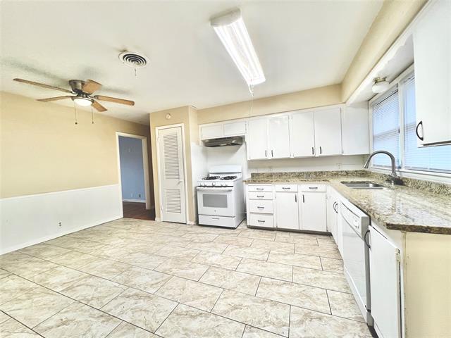 Building Photo - 5328 Madella St