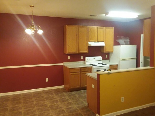 Building Photo - 2735 Snapfinger Manor