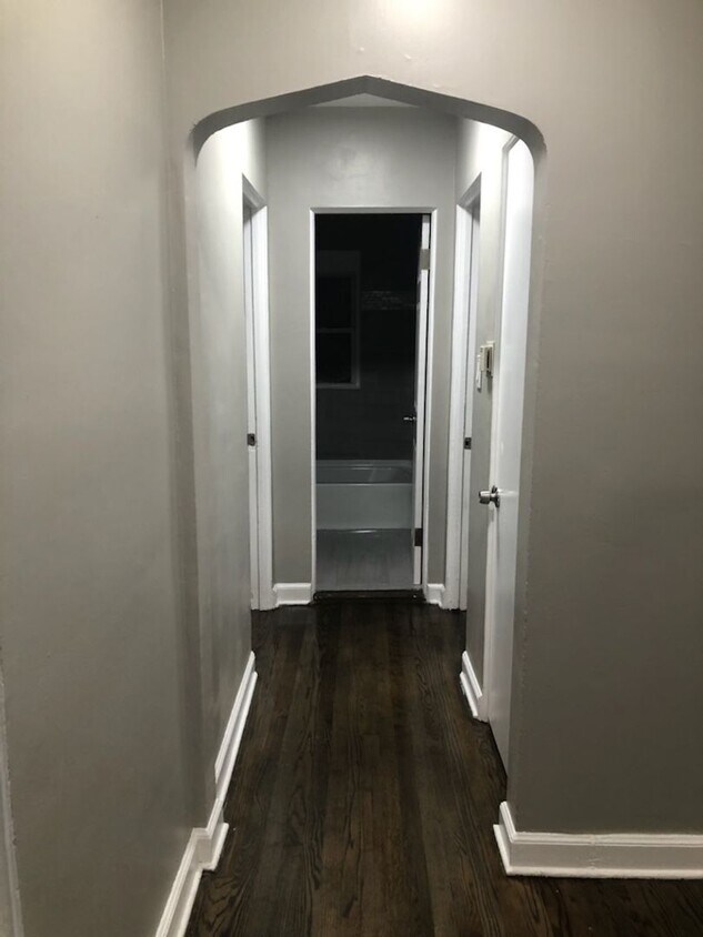 Foto principal - 4189 Harrison St.
