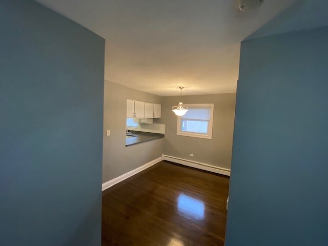 Building Photo - 611 N Lullo Dr