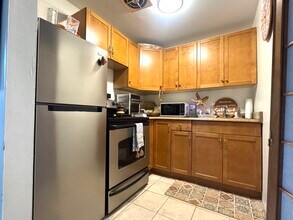 Building Photo - 137 Burgundy Hill Ln