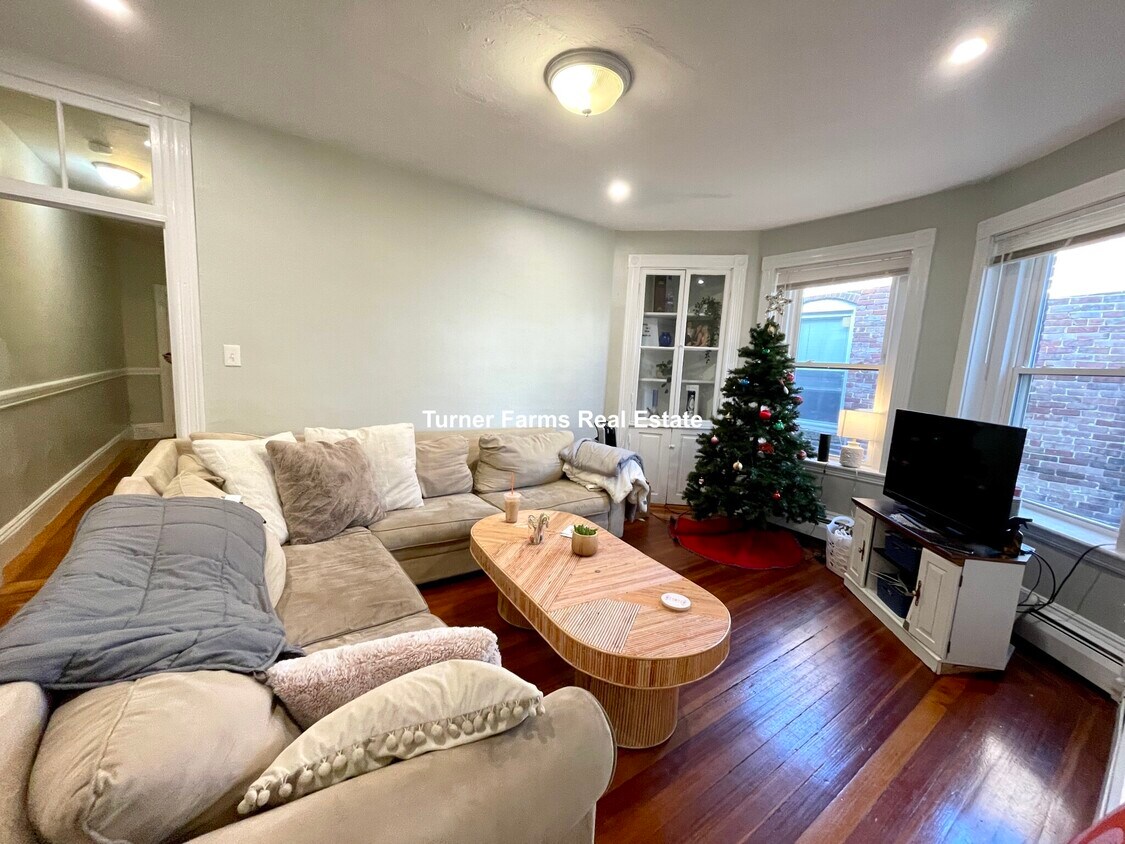 Foto principal - 862 Huntington Ave