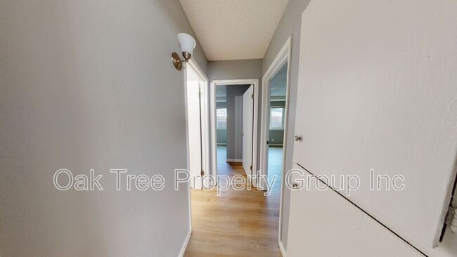 Building Photo - 959 75th Ave